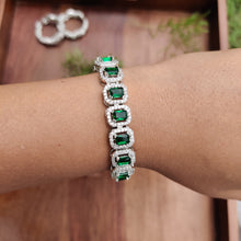 Load image into Gallery viewer, Gladioli Emerald Tennis Bracelet
