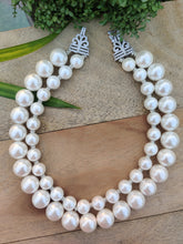 Load image into Gallery viewer, Wilma Pearl Necklace
